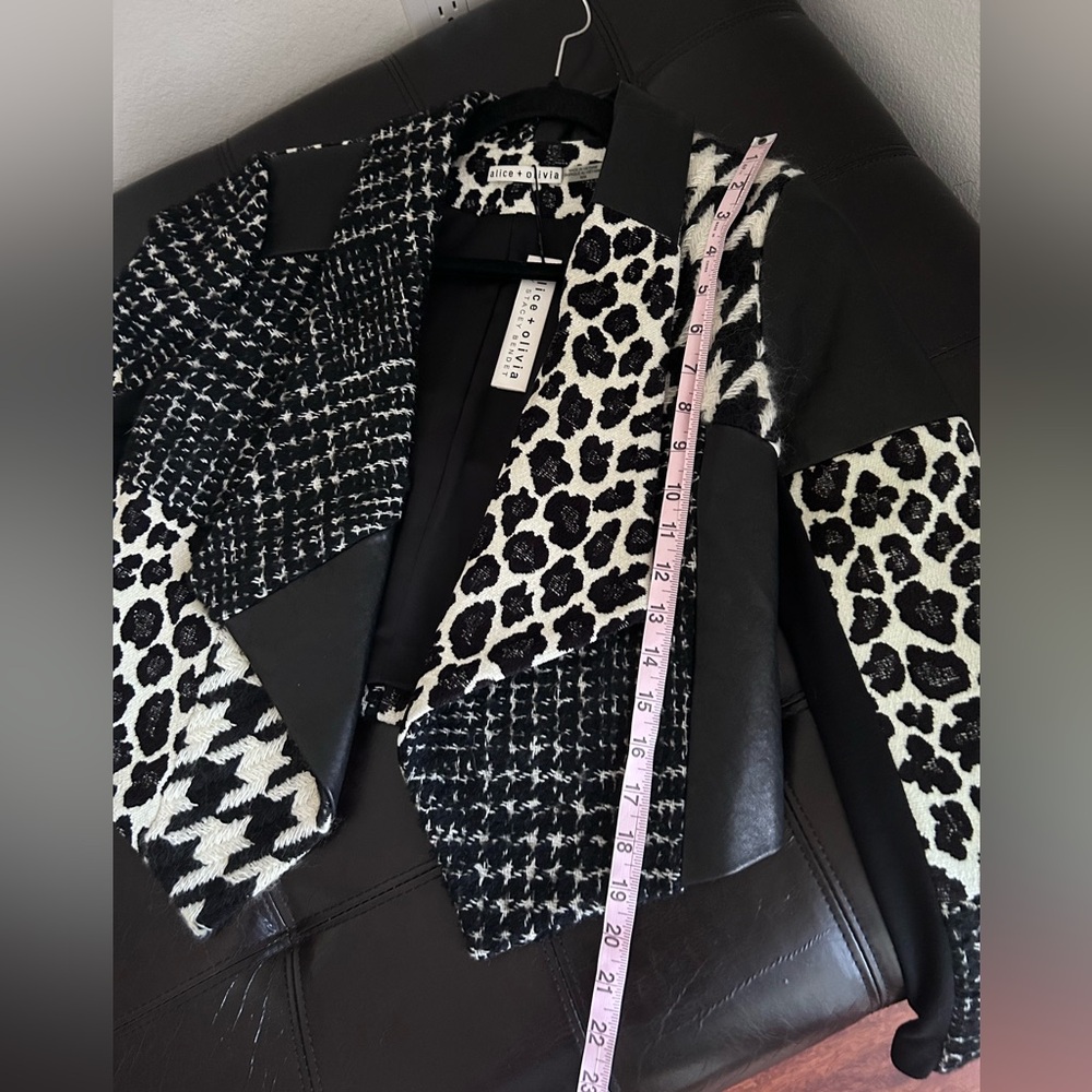 NWT Alice + Olivia Harvey Leather Patchwork Draped Lapel Blazer Jacket M - Picture 8 of 17